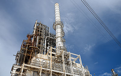 US refinery decontaminates heavy organic polymeric sludge from heat exchangers resulting in a 33% reduction in outage time utilizing FQE® Solvent-PR+